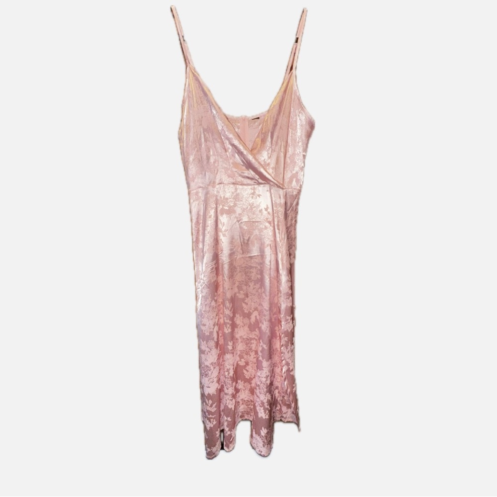 Elegant Pink Lace Nightgown